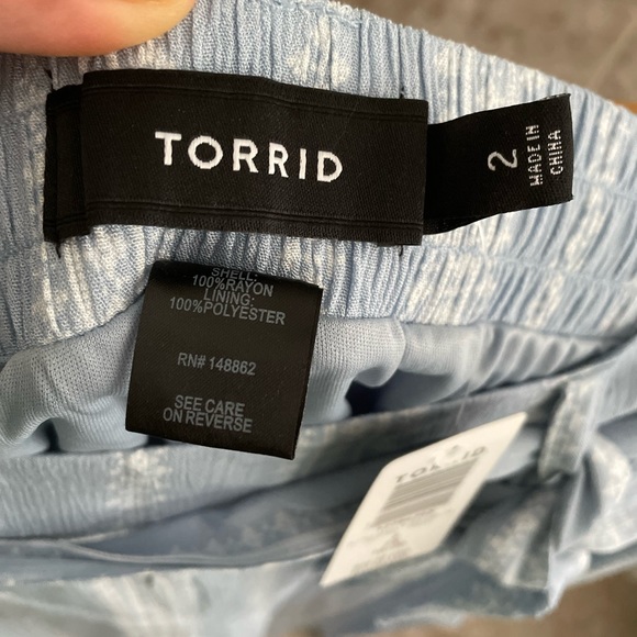 NWT Torrid Blue and White Wide Leg Gauze Pants - Picture 7 of 8